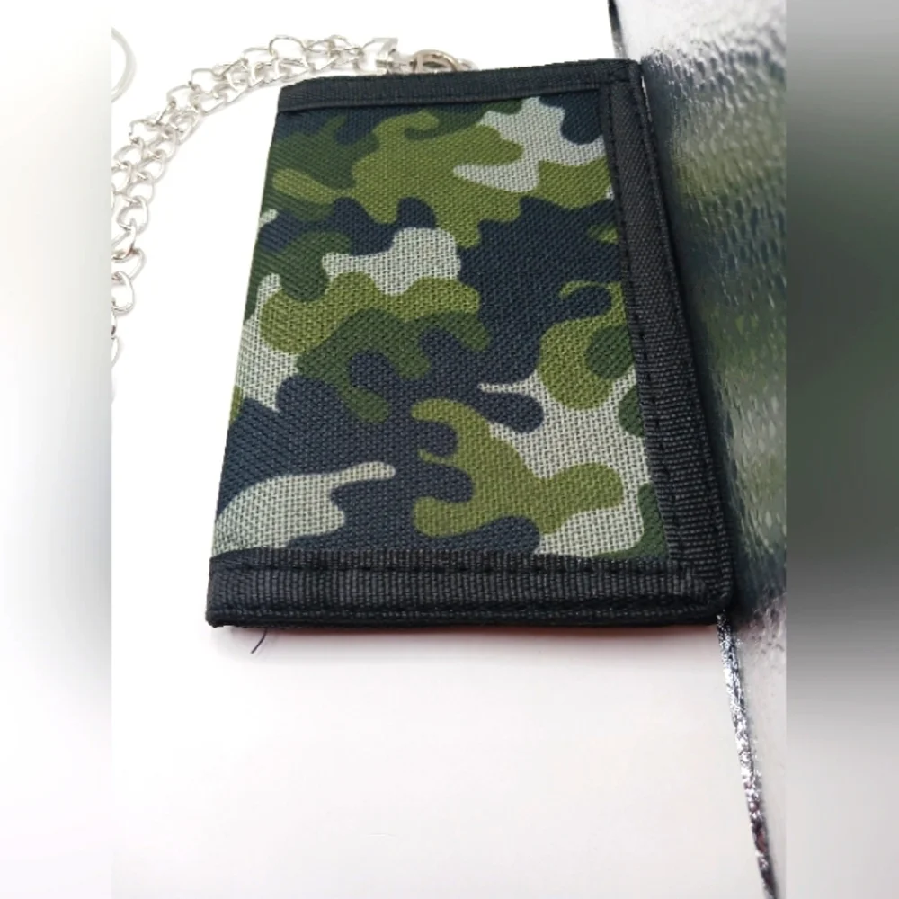 Green Camouflage TRI-Fold Nylon Wallet with 18 